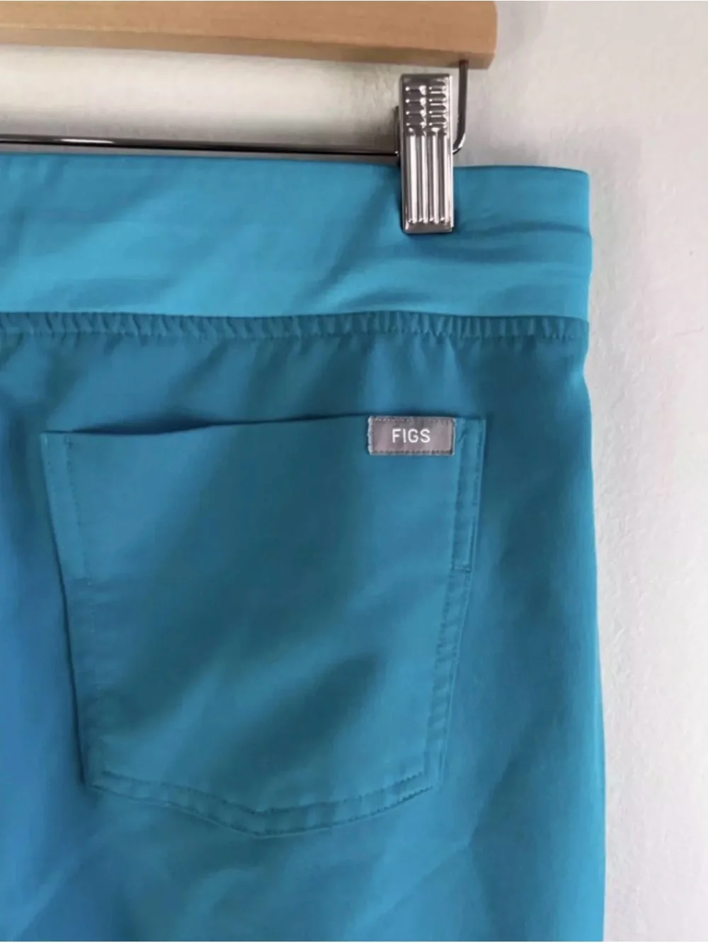 Figs Turquoise Scrub Jogger Pants Size Medium TALL